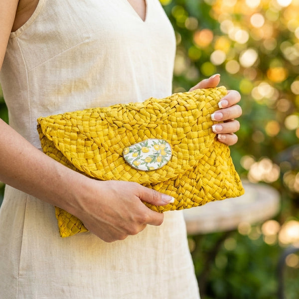 Lemon Oyster Shell Clutch