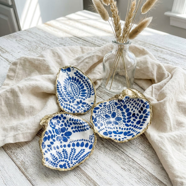 Blue and White Oyster Shell Ring Dish