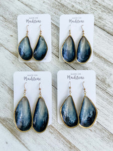 Mussel Shell Earrings image 0
