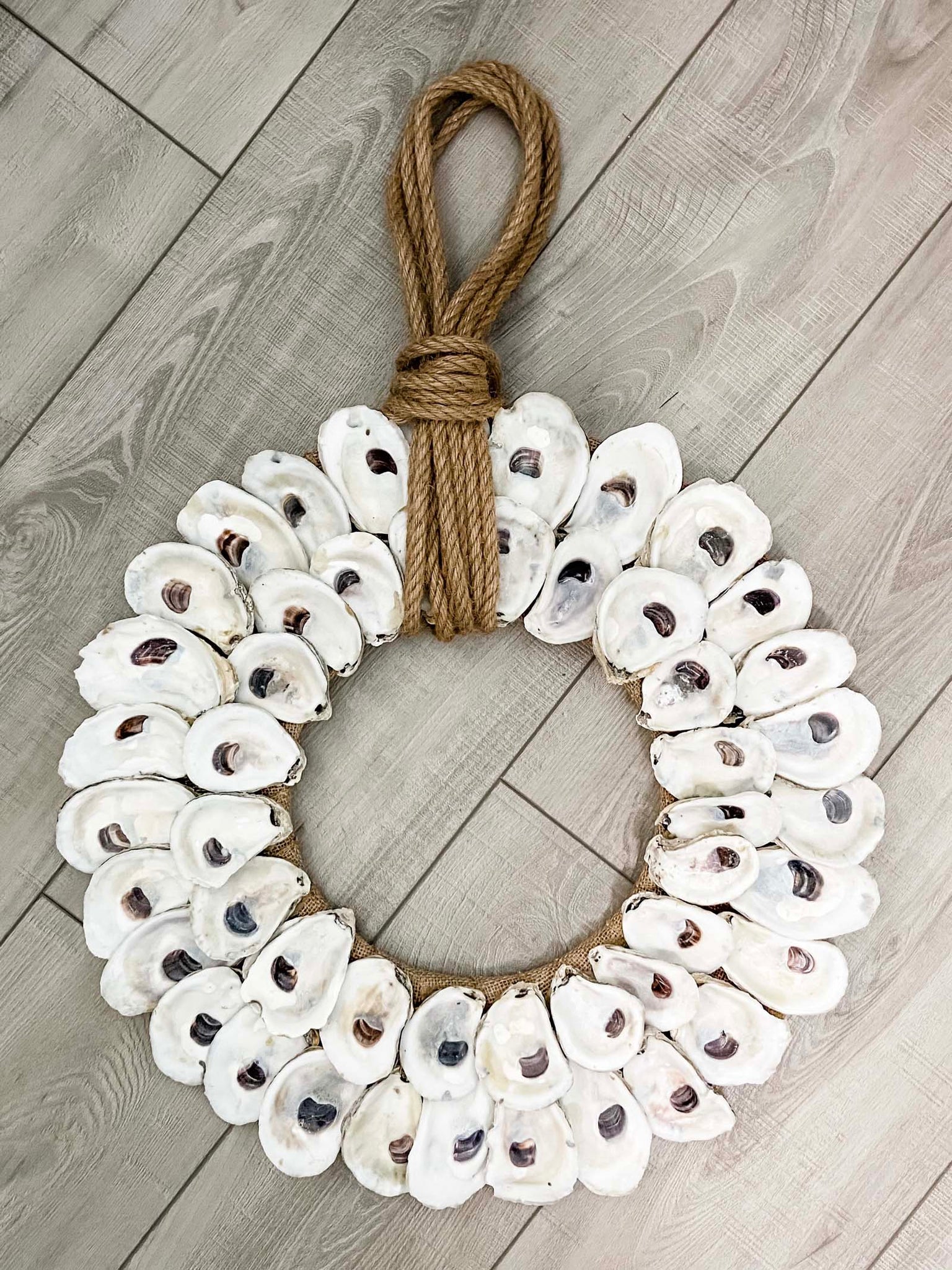 Oyster Shell Wreath image 0