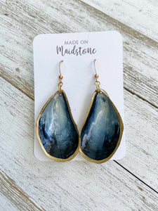 Mussel Shell Earrings image 4
