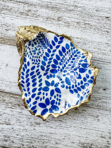 Blue and White Oyster Shell Ring Dish
