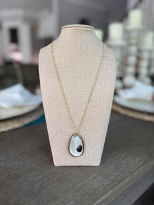 Oyster Shell Pendant Necklace - Gold Plated