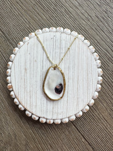 Oyster Shell Pendant Necklace - Gold Plated