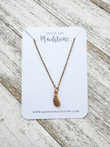 Shell Pendant Necklace