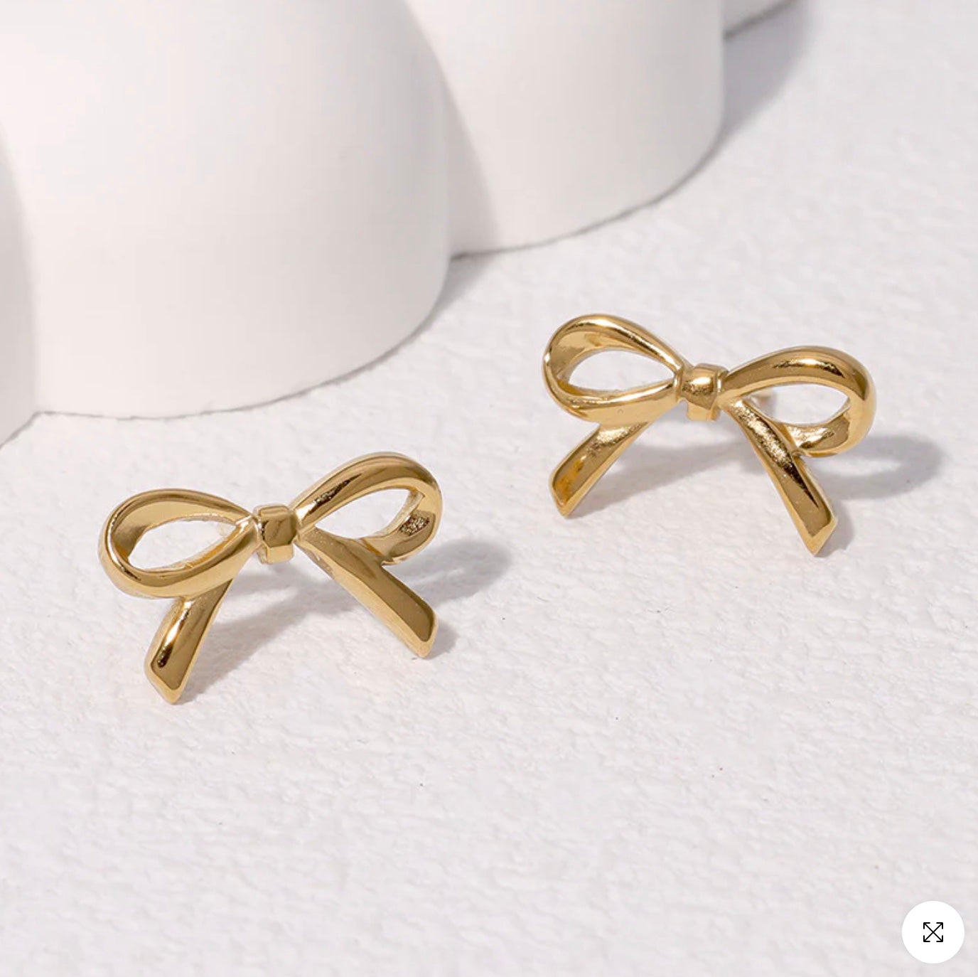 Bow Studs