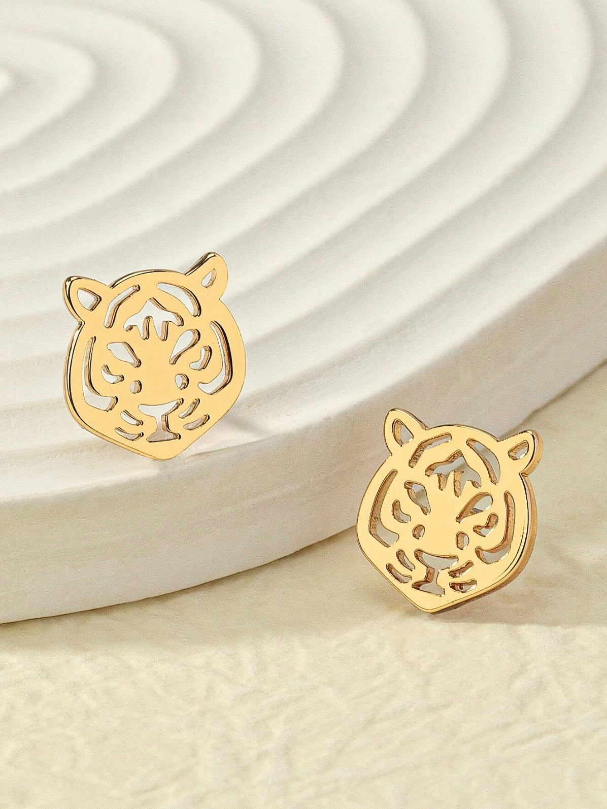 Gold Tiger Head Studs