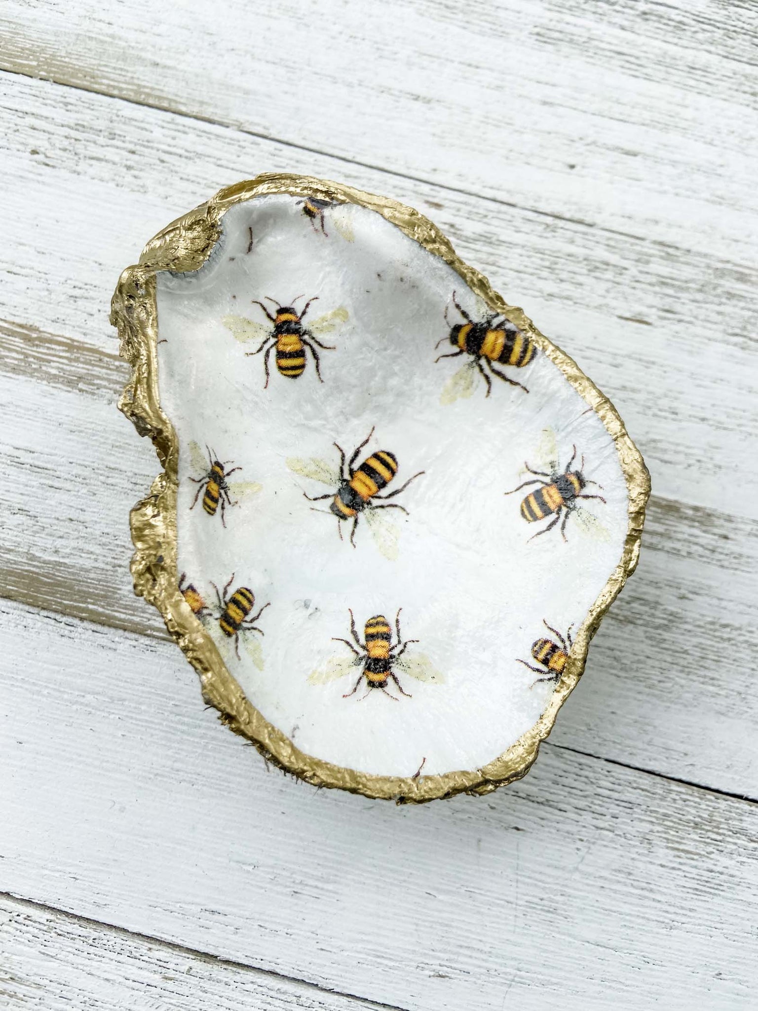 Honey Bee Oyster Shell Ring Dish image 1
