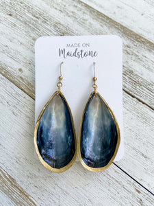 Mussel Shell Earrings image 2